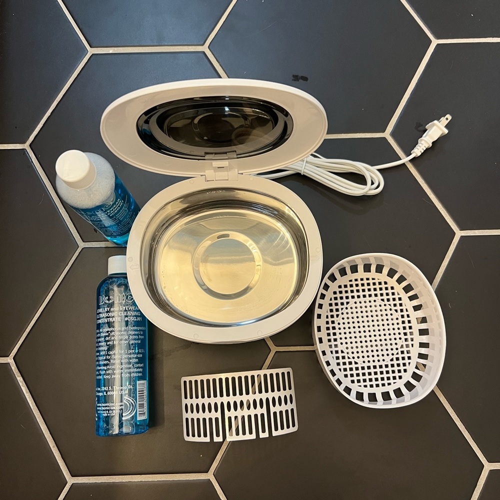 Ultrasonic Cleaner and Isonic concentrate